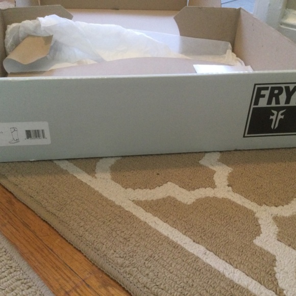 Frye Melissa Tab Tall Flat Boots in Redwood Color 6.5 - Picture 6 of 7